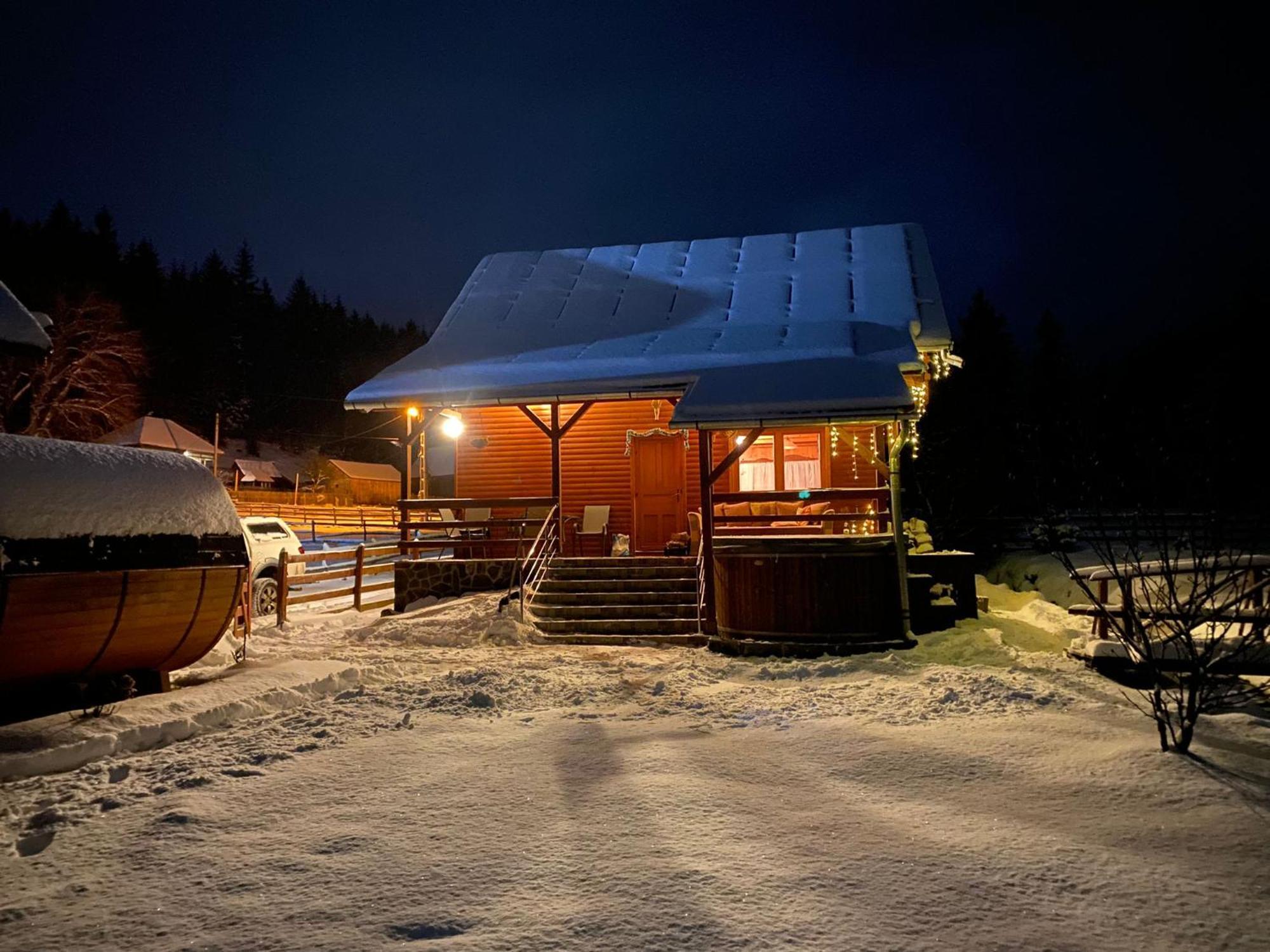 Magasbuekk Pataka Kulcsoshaz Villa Izvoare  Oda fotoğraf